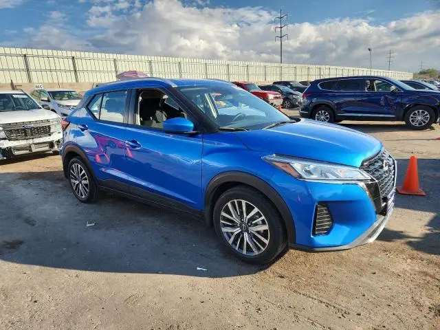 2024 NISSAN KICKS SV  