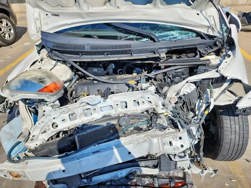 2010 TOYOTA YARIS BASE  