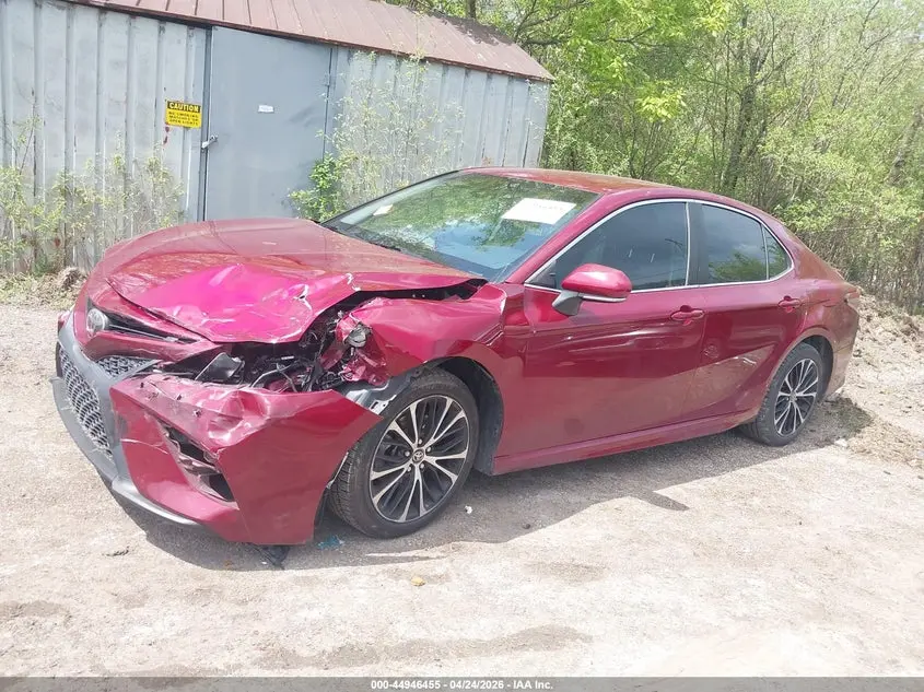 2018 TOYOTA CAMRY SE