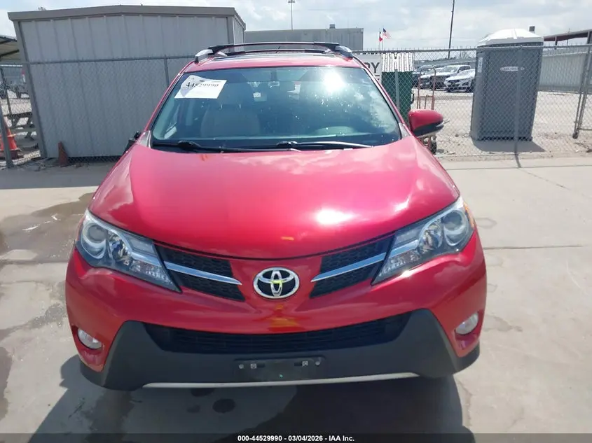 2015 TOYOTA RAV4 XLE
