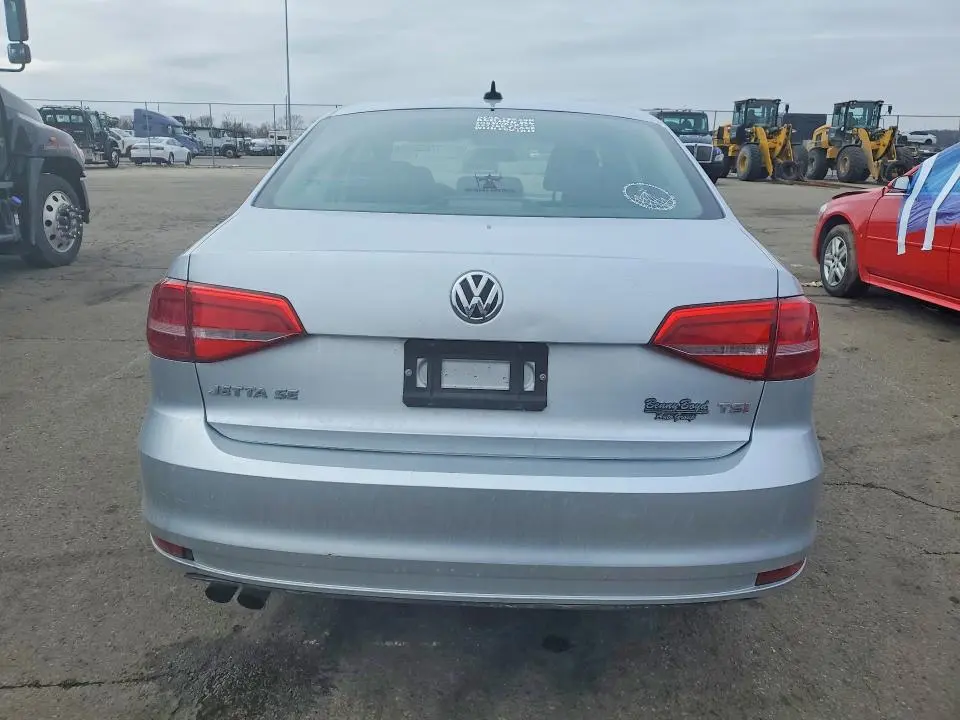 2015 VOLKSWAGEN JETTA SE  