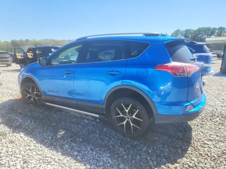 2017 TOYOTA RAV4 SE  