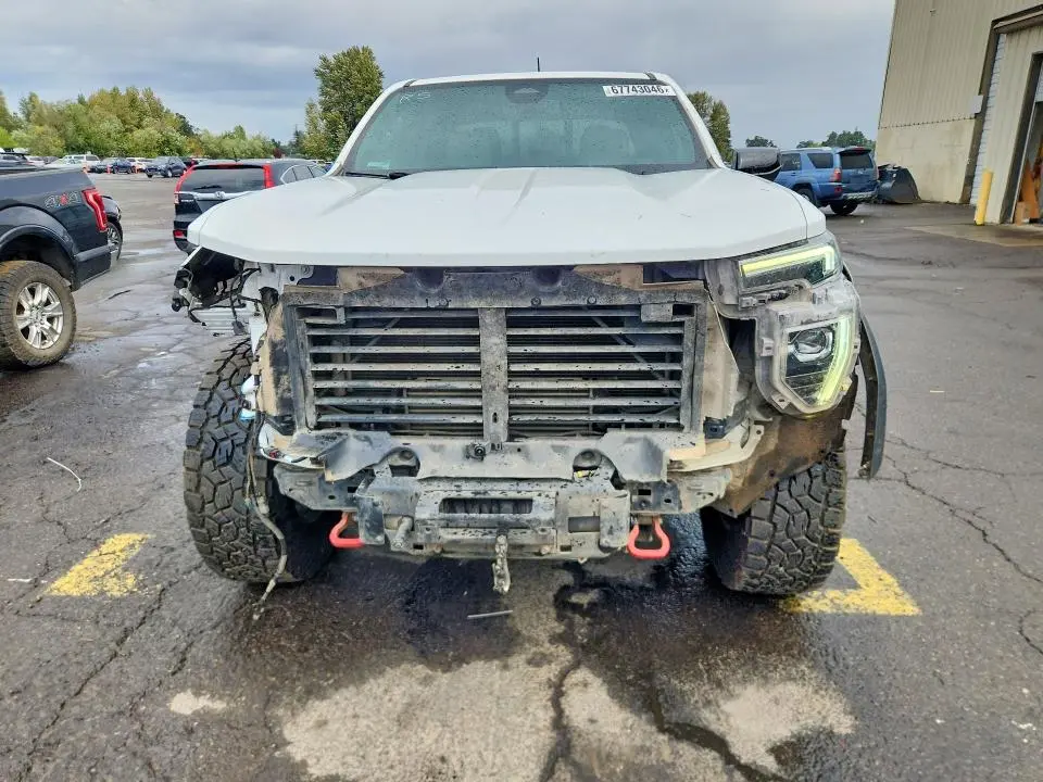 2023 GMC CANYON AT4X  