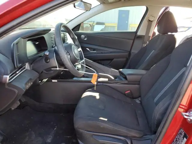 2024 HYUNDAI ELANTRA SE  