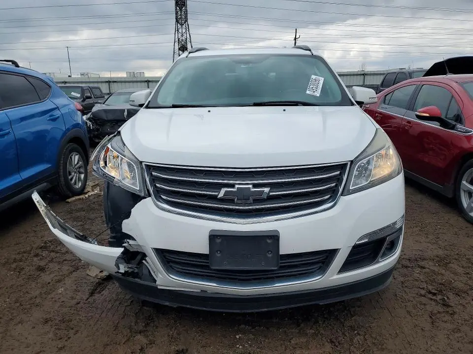 2017 CHEVROLET TRAVERSE LT  