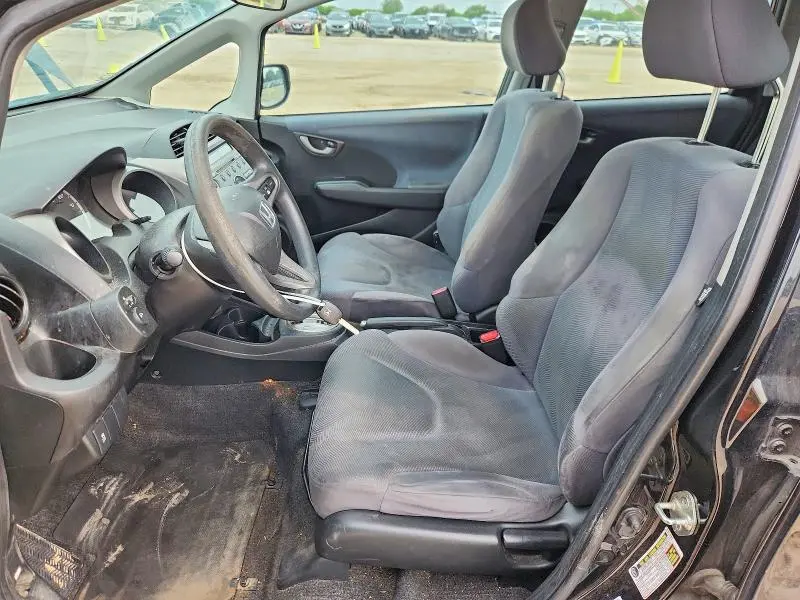 2011 HONDA FIT   
