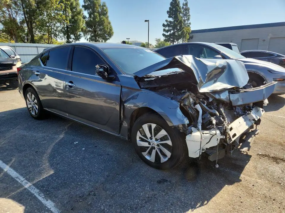 2021 NISSAN ALTIMA S  
