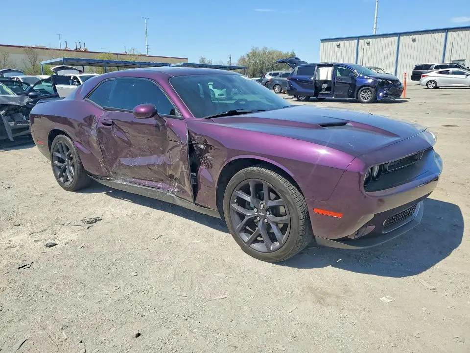 2020 DODGE CHALLENGER SXT  