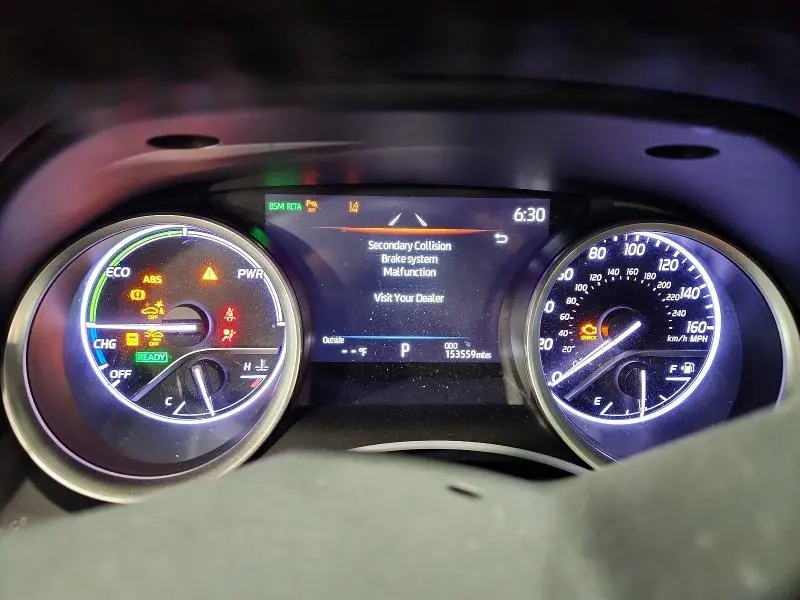 2022 TOYOTA CAMRY XLE  