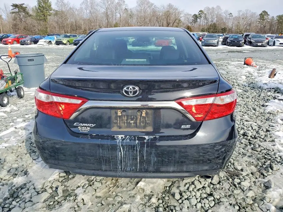 2017 TOYOTA CAMRY LE  
