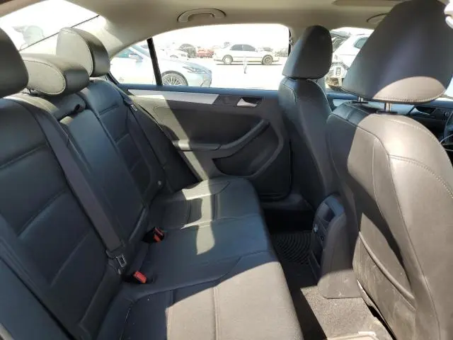2014 VOLKSWAGEN JETTA SE  