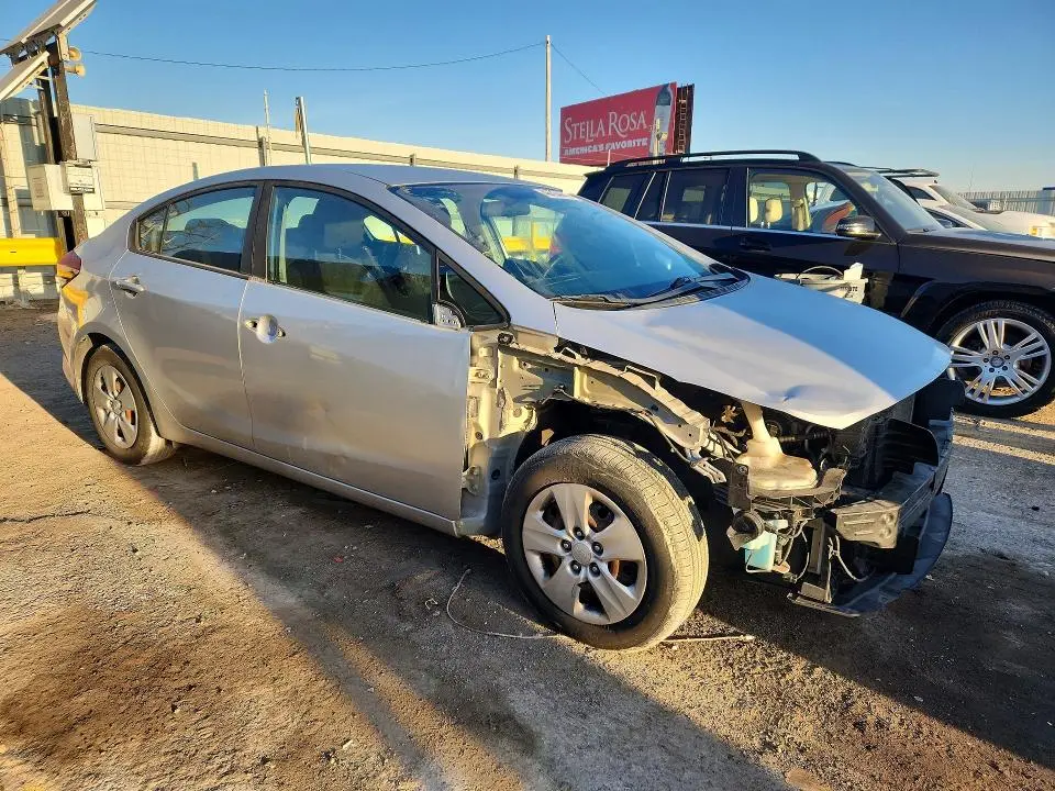 2018 KIA FORTE LX  