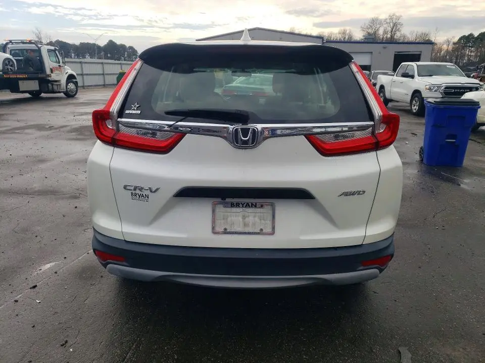 2018 HONDA CR-V LX  