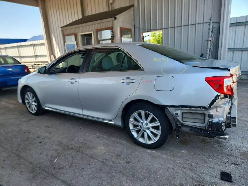 2014 TOYOTA CAMRY XLE V6  