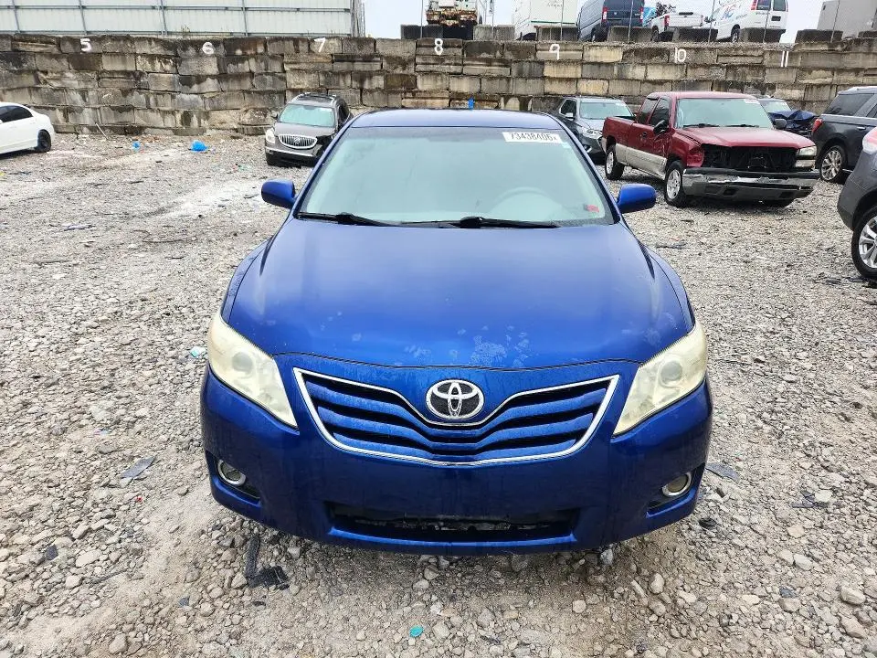 2011 TOYOTA CAMRY LE  