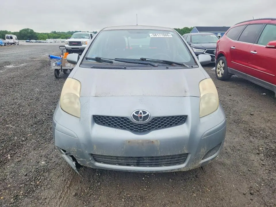 2010 TOYOTA YARIS BASE  