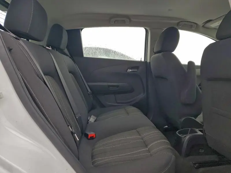 2016 CHEVROLET SONIC LT  