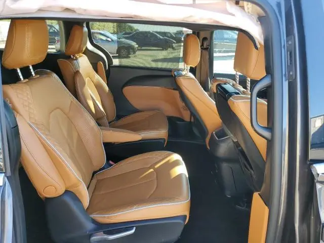 2023 CHRYSLER PACIFICA HYBRID PINNACLE  