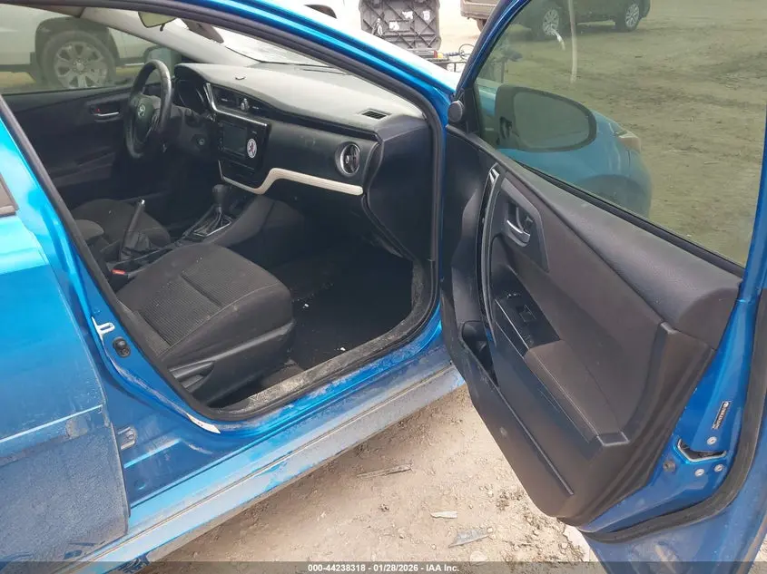 2017 TOYOTA COROLLA IM  