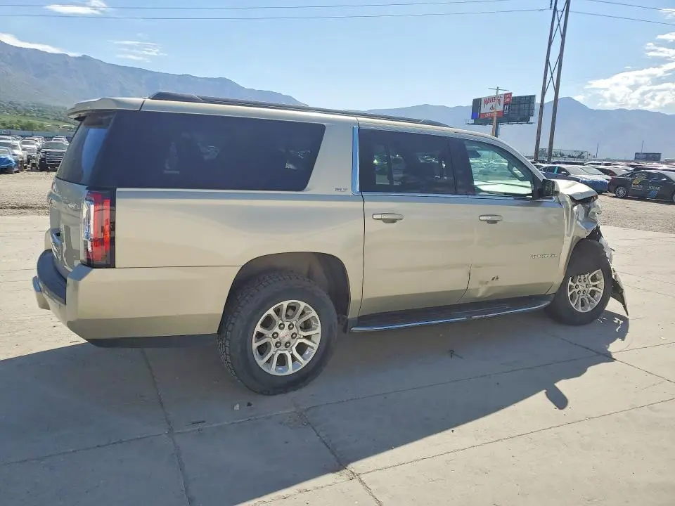 2017 GMC YUKON XL K1500 SLT  