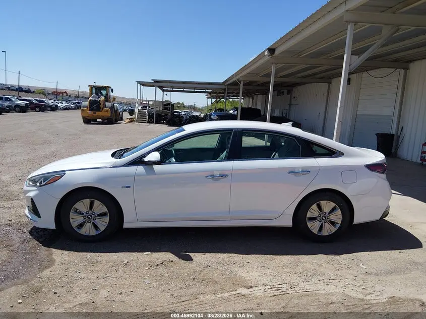2018 HYUNDAI SONATA HYBRID SE