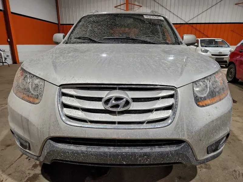 2011 HYUNDAI SANTA FE SE  