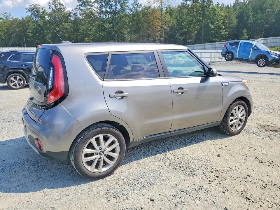 2019 KIA SOUL +  