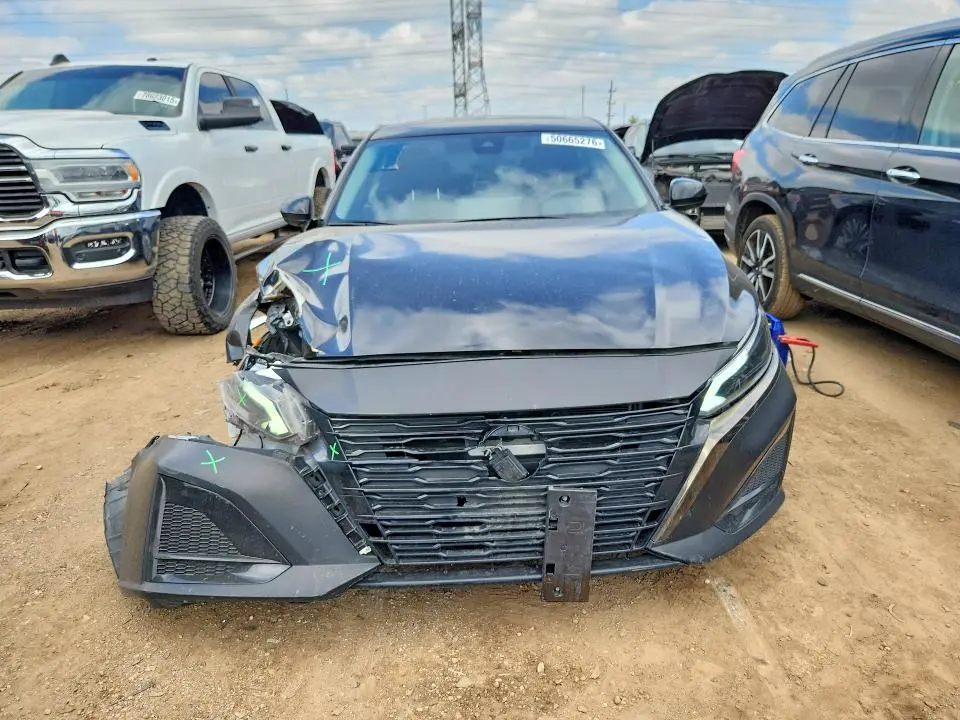 2023 NISSAN ALTIMA SV  