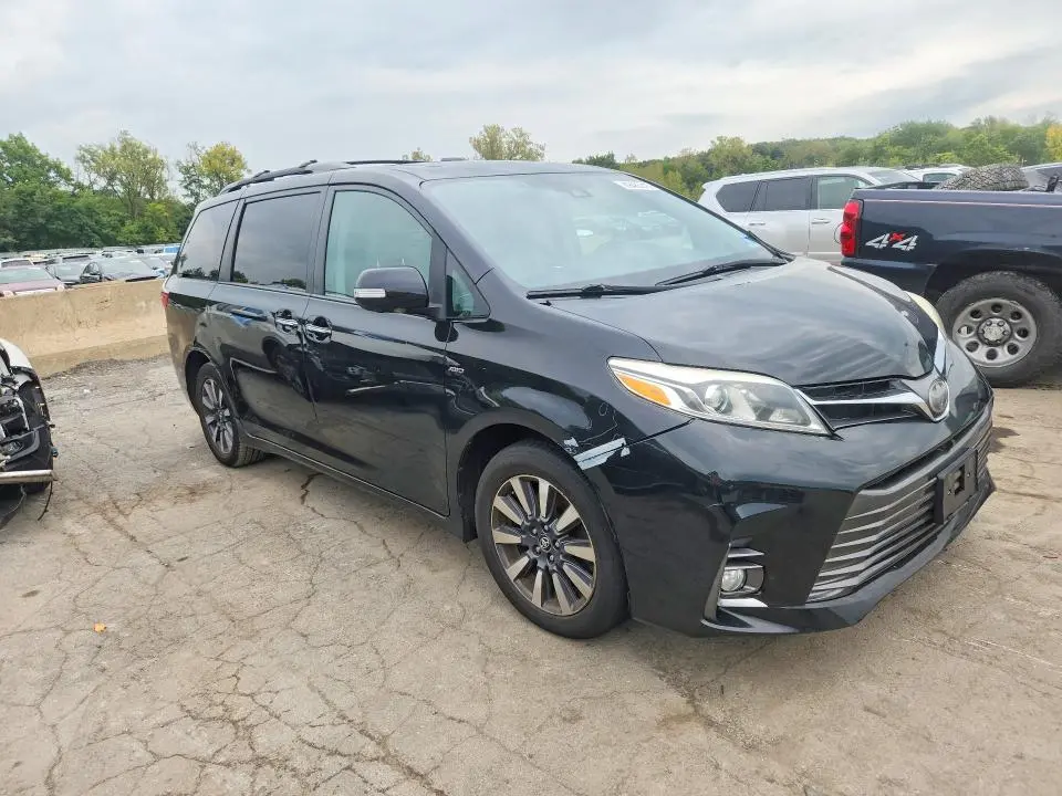 2019 TOYOTA SIENNA LIMITED PREMIUM 7-PASSENGER  