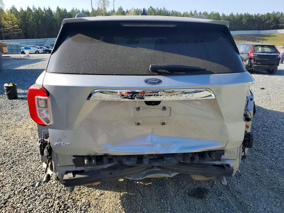 2021 FORD EXPLORER XLT  