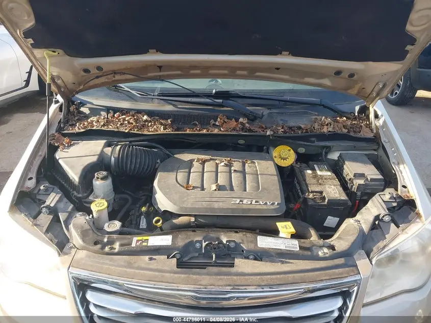 2013 CHRYSLER TOWN & COUNTRY TOURING