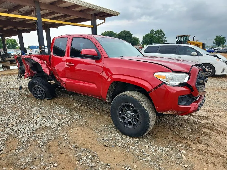 2016 TOYOTA TACOMA SR  