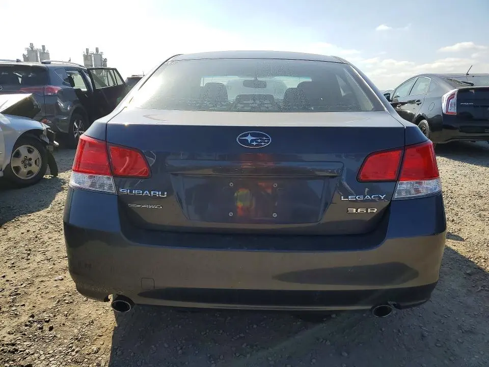2010 SUBARU LEGACY 3.6R PREMIUM  