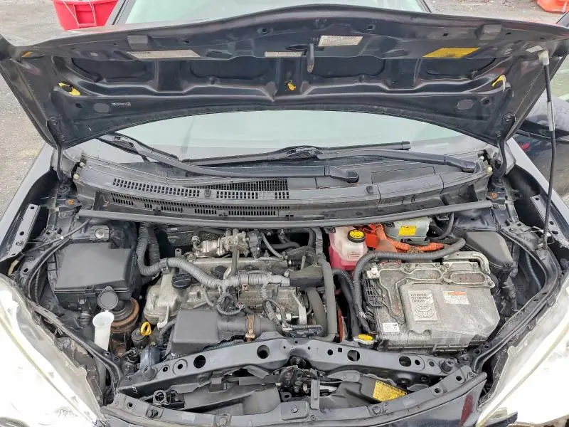 2014 TOYOTA PRIUS C THREE  