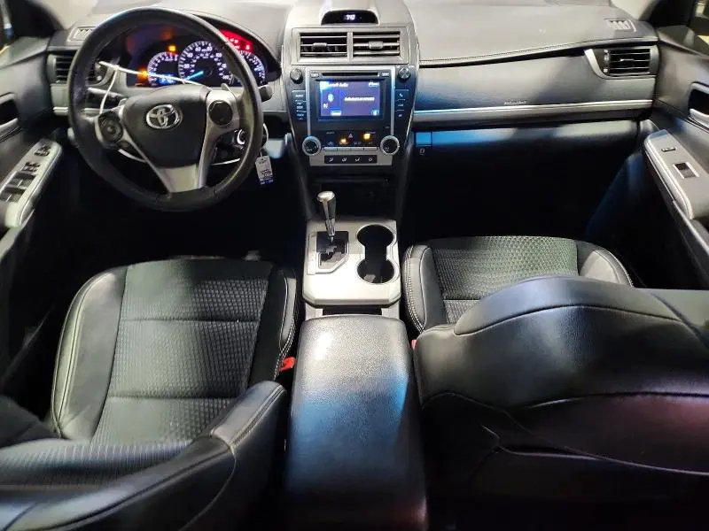 2012 TOYOTA CAMRY SE  