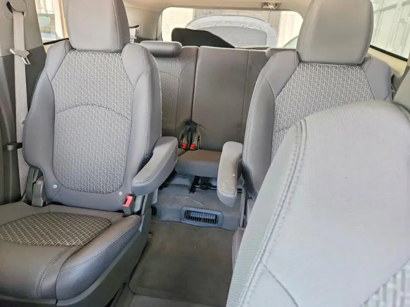 2012 CHEVROLET TRAVERSE LT  