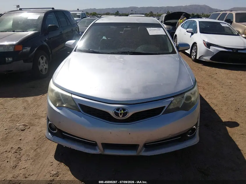 2013 TOYOTA CAMRY SE