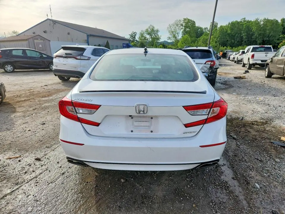 2022 HONDA ACCORD SPORT  