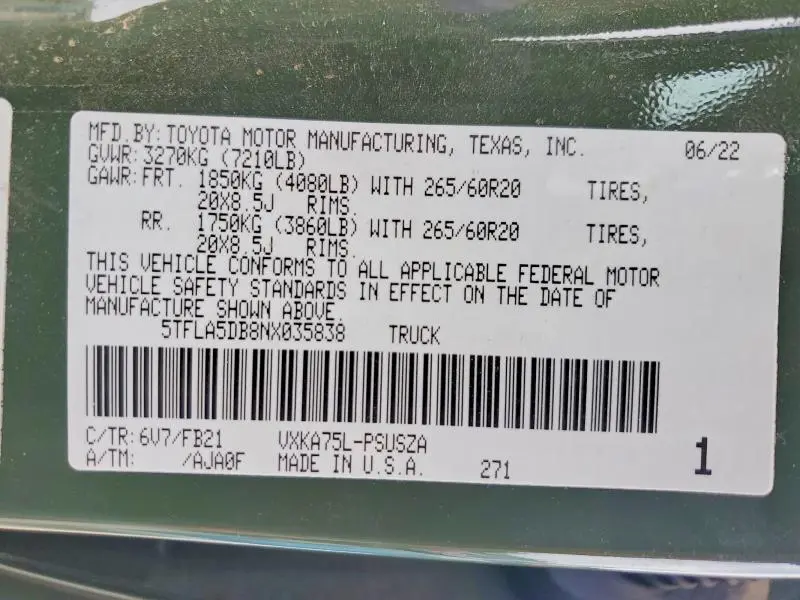 2022 TOYOTA TUNDRA SR5  