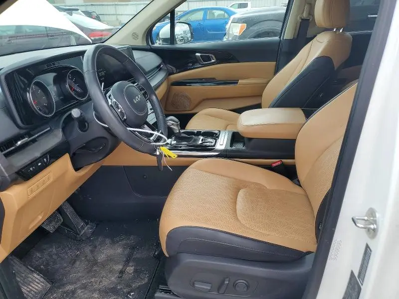 2024 KIA CARNIVAL EX  