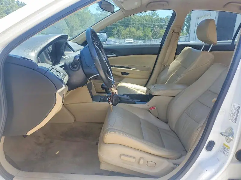 2011 HONDA ACCORD SE  