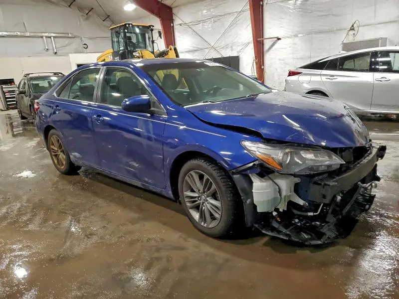 2015 TOYOTA CAMRY LE  