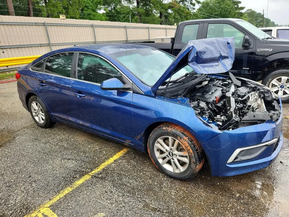 2017 HYUNDAI SONATA SE  