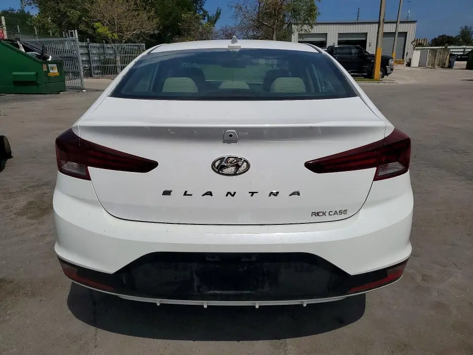 2019 HYUNDAI ELANTRA SEL  