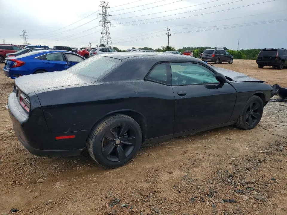 2016 DODGE CHALLENGER SXT  