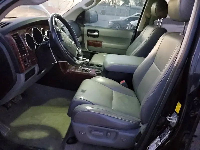 2010 TOYOTA SEQUOIA LIMITED  