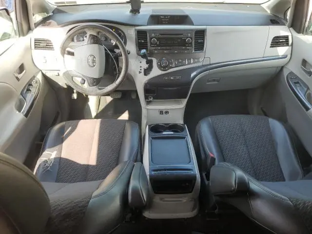 2011 TOYOTA SIENNA SPORT  
