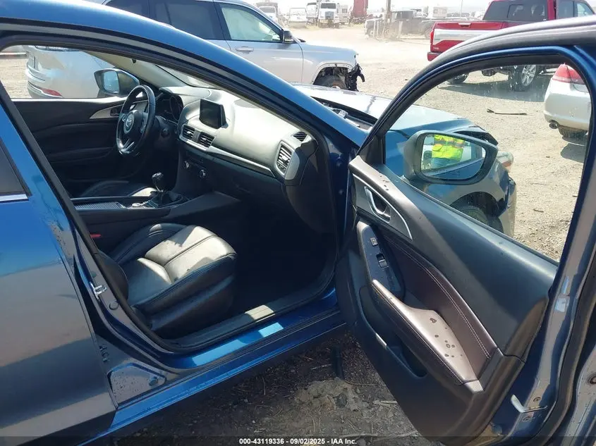 2017 MAZDA MAZDA3 TOURING 2.5