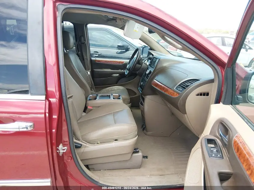 2015 CHRYSLER TOWN & COUNTRY TOURING