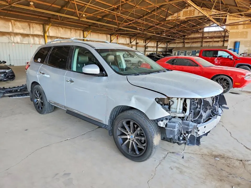 2013 NISSAN PATHFINDER S  